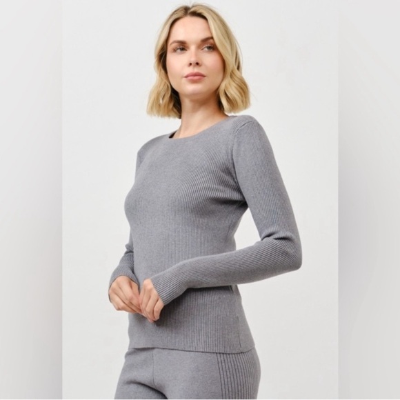 Cielo Sweaters - Cielo Silver Ribbed Knit Top